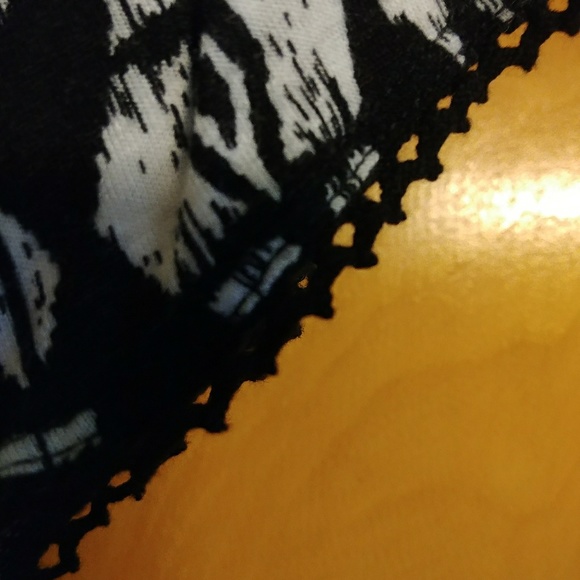 It's a Faded Glory ladies top size size small - Picture 3 of 5